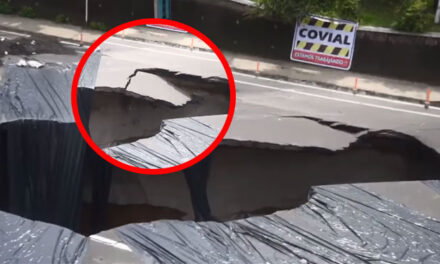 Se desprende más asfalto en el kilómetro 15.5 Villa Nueva y el agujero se extiende (Video)