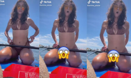 Se le rompe la cinta de su ropa interior en la playa y enseña de más (Video)