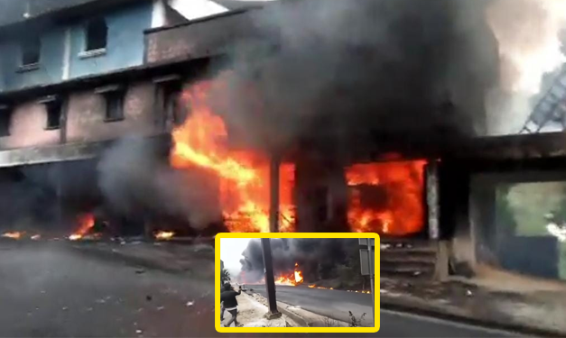 Pipa de combustible prende en llamas provocando gran incendio en casas y vehículos (Video)