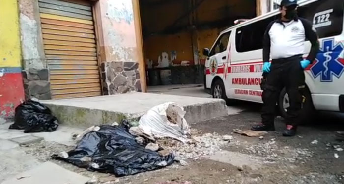 “Macabro hallazgo” Bomberos encuentran a bebé recién nacido en bolsa plástica