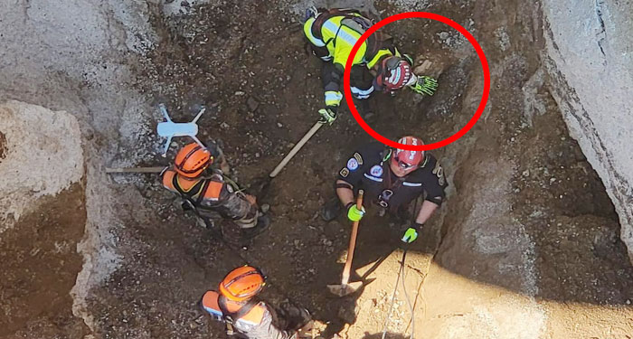 ¡URGENTE! Rescatistas mantienen contacto visual con el vehículo donde viajaban madre e hija