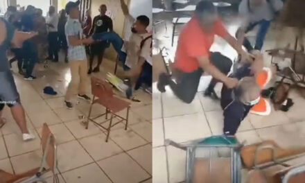 Padres de familia se van a los golpes en plena reunión de sus hijos en la escuela (Video)