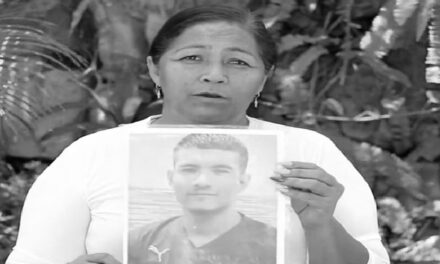 Madre que buscaba a su hijo cruelmente asesinada cuando salía de la Iglesia