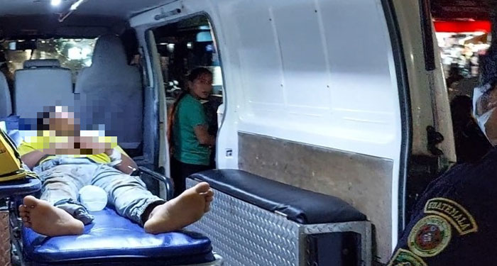 Joven de 17 años se debate entre la vida y la muerte el ser arrollado por un vehículo 