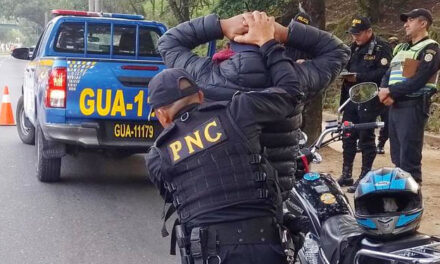 Capturan al policía que extorsionaba y usaba la cuenta bancaria de su hijo