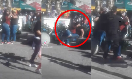 Dos mujeres se van a los golpes por el Amor de un hombre y PNC las intenta separar (Video)
