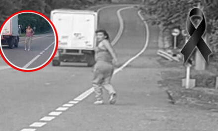 Momento en que madre e hijo son arrollados por un vehículo que va a excesiva velocidad (Video)