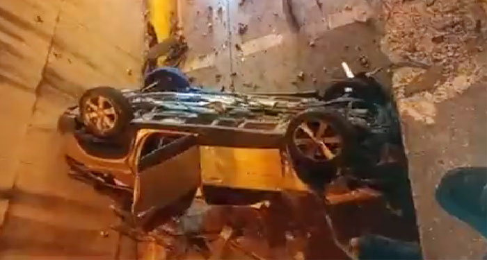 Conductor en estado de ebriedad cayó en paso a desnivel los Próceres y abandona el carro (Video)