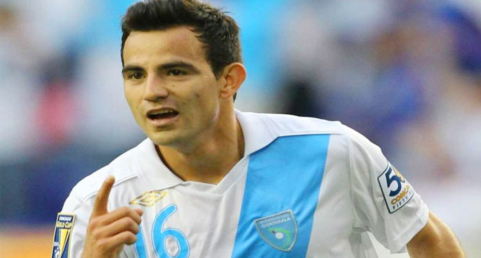 Marco Pappa anota 4 goles en su primer partido tras estar en prisión (Video)