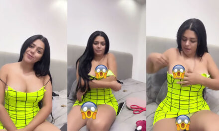 Una mujer se descuida y enseña los “PECHOS” en pleno video en vivo