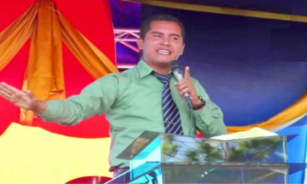 El fuerte mensaje del Pastor Carlos Rivas a los Evangélicos que celebraron la navidad (Video)