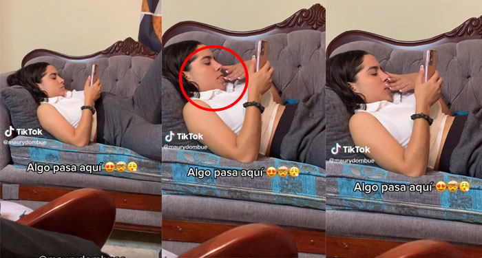 Momento en que mujer se toca su parte íntima con la mano y luego se la lleva a la boca (Video)