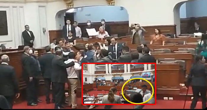 Momento en que Diputados del Congreso culminan sesión a golpes (Vídeo)
