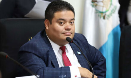 Allan Rodríguez busca reelegirse con el partido “VAMOS” y TSE avala su inscripción