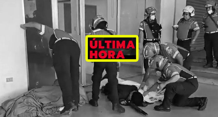 ¡URGENTE! Ataque armado en centro comercial deja 2 agentes de seguridad fallecidos (Video)