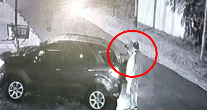 Momento en que militar jubilado mató a un ladrón que intentó robarle su Vehículo (Video)