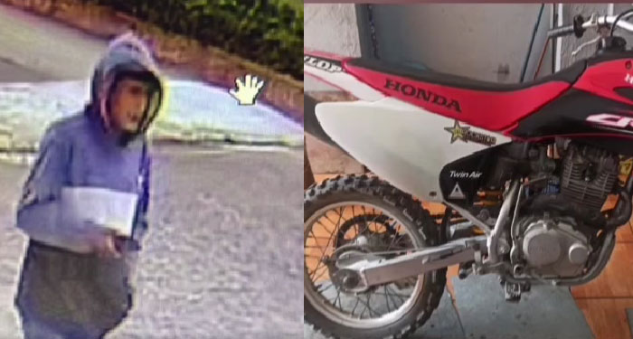 Momento en que delincuentes se roban una moto a plena luz del día (Video)