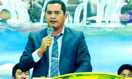Pastor Carlos Rivas le manda fuerte mensaje a las mujeres que usan pantalón (Vídeo)