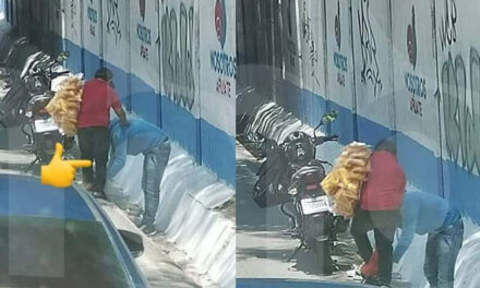 Motorista detiene su marcha y le regaló zapatos a un niño que vendía plataninas en la calle