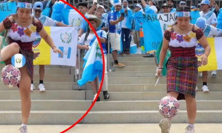 Guatemalteca se hace viral tras demostrar su talento al hacer técnica con un balón (Video)