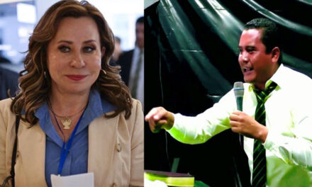 Pastor Carlos Rivas trata de ladrona a Sandra Torres y recibe apoyo en decir la verdad (Video)
