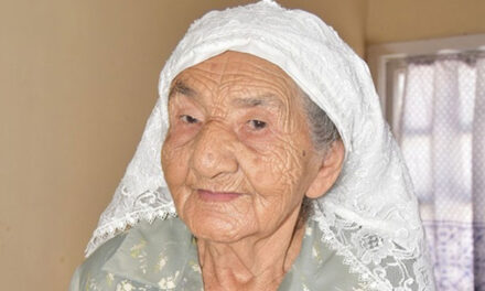 Abuelita de 103 años intenta cruzar a Estados Unidos para estar con sus hijos (Video)