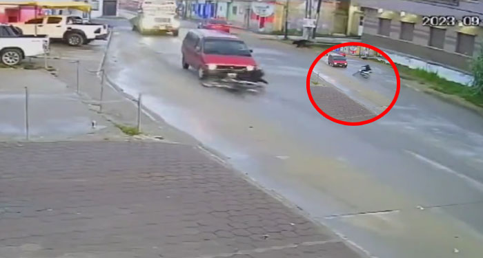 Huehuetenango: Momento en que motorista colisionó de frente con camioneta