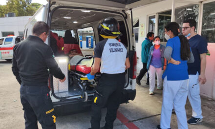 Niño es trasladado a de emergencia luego que una bomba le impactara el rostro