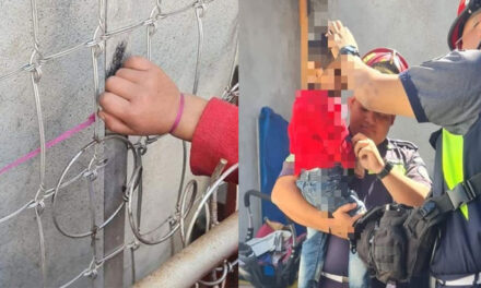 URGENTE: Padres abandonan a su hijo amarrado de pies y manos a una cama